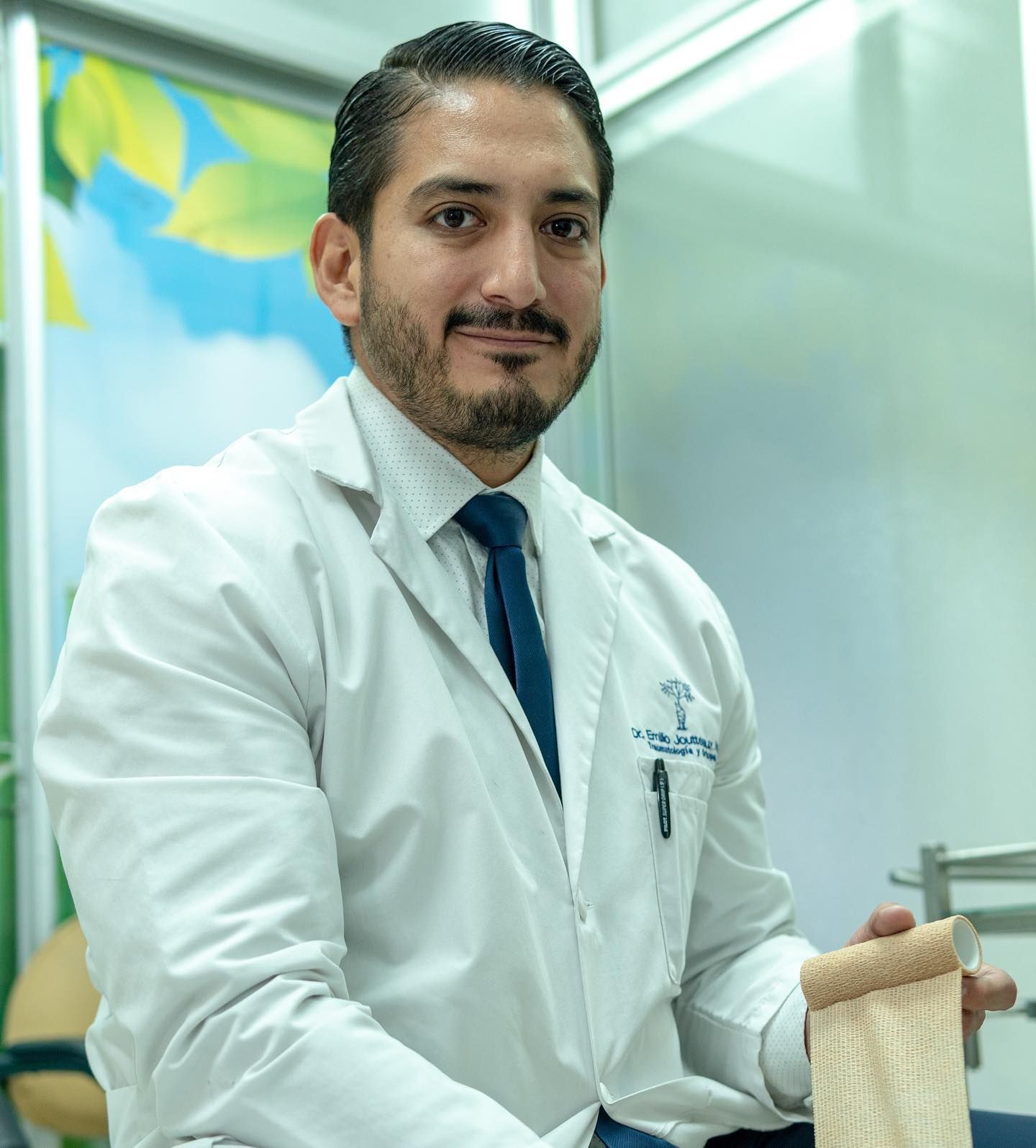 Dr Emilio Joutteaux - Image 5