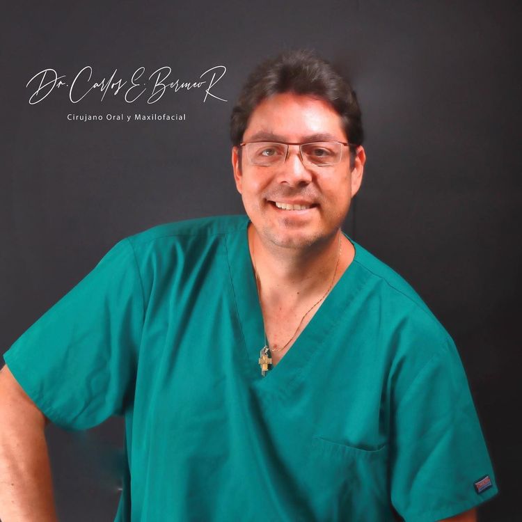 Dr. Carlos Bermeo
