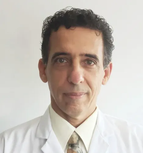 Dr. Julio Cesar Cruz