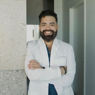 Dr. Rubén Medina